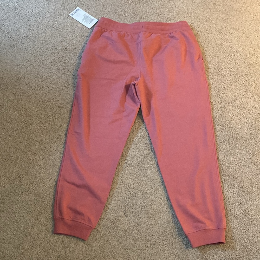 Lululemon Scuba HR French Terry Joggers in Briar Rose NWT - Picture 6 of 6